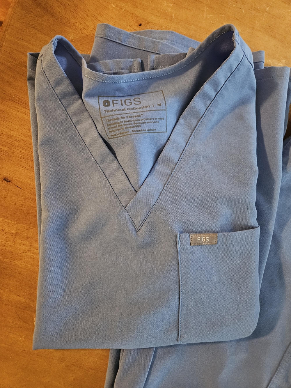 Figs Womens Ciele Blue Scrub Set Catarina 1 Pocket Top, Yola Skinny Pants Medium - Picture 3 of 3